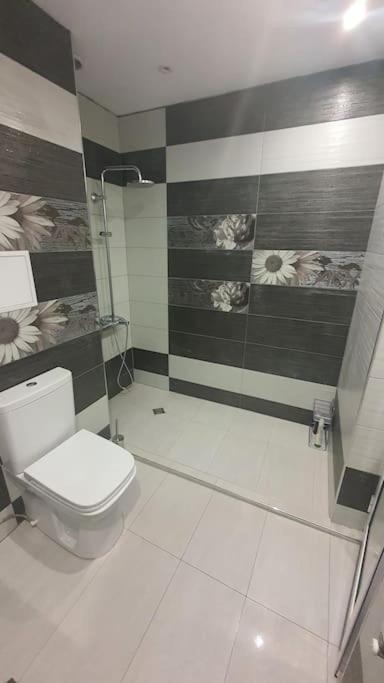 елегантен градски с обширна тераса Apartment Pernik